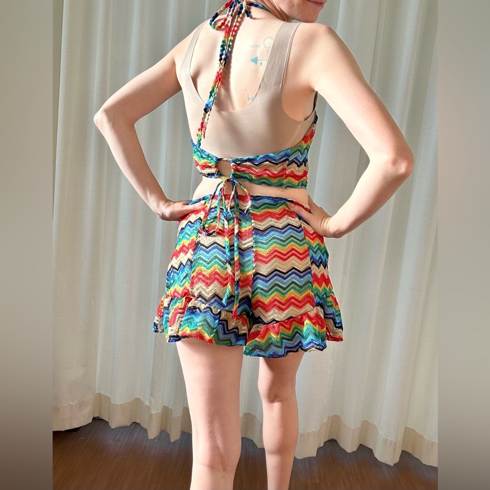 Rainbow Rocking Short Set Halter Top Chevron Ruffled - Picture 6 of 13